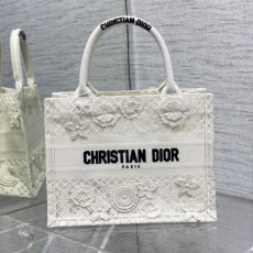 Christian Dior Shopping Bags